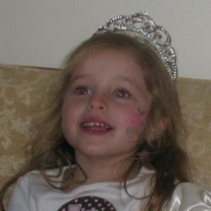 Meet your Posher, Ella